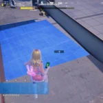 Bản đồ trường học đang xây dựng trong chế độ Creative của Fortnite với các tầng lệch