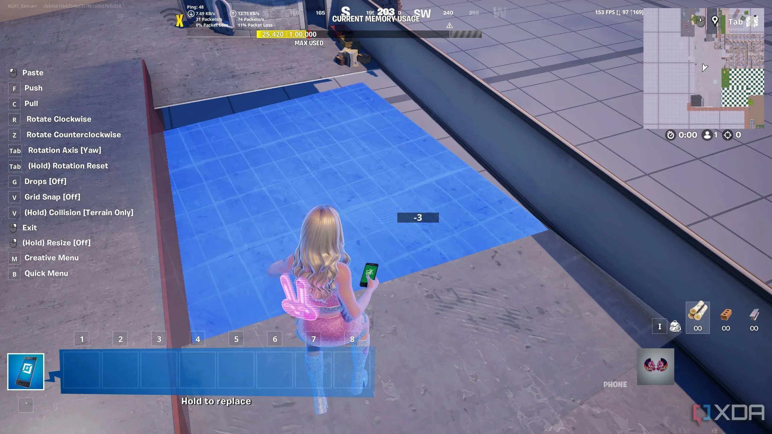 Bản đồ trường học đang xây dựng trong chế độ Creative của Fortnite với các tầng lệch