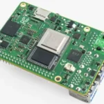Bo mạch đơn Muse Pi Pro hiển thị chip RISC-V, các cổng PCIe và kết nối I/O đa dạng
