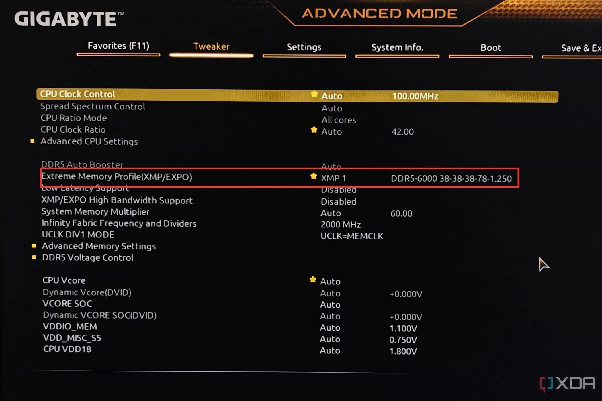 Cài đặt XMP được tô sáng trong BIOS bo mạch chủ Gigabyte