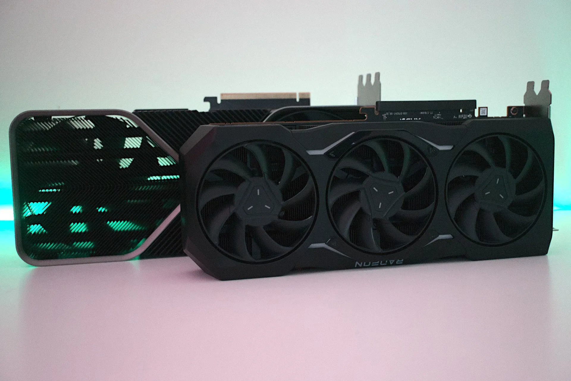 Card đồ họa NVIDIA GeForce RTX 4090, biểu tượng của hiệu năng gaming tối thượng, cần CPU phù hợp để phát huy hết sức mạnh.