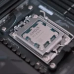 Chip CPU Intel Core i7-1065G7 lắp đặt trên bo mạch chủ Asus ROG Strix B850-F Gaming WiFi hiển thị thông số CPU
