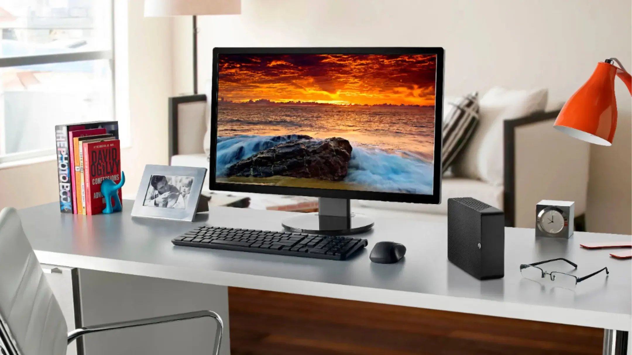 Cổng kết nối USB 3.0 và nguồn của ổ cứng Seagate Expansion 22TB