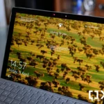 Công nghệ nhận diện khuôn mặt Windows Hello trên thiết bị Surface Pro, bị ảnh hưởng bởi lỗi xác thực Windows Server.