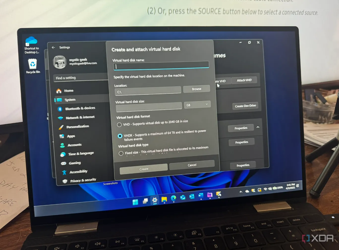 Giao diện cài đặt trên laptop Windows 11, minh họa cho các cấu hình bảo mật nâng cao trên phiên bản Windows 11 24H2.