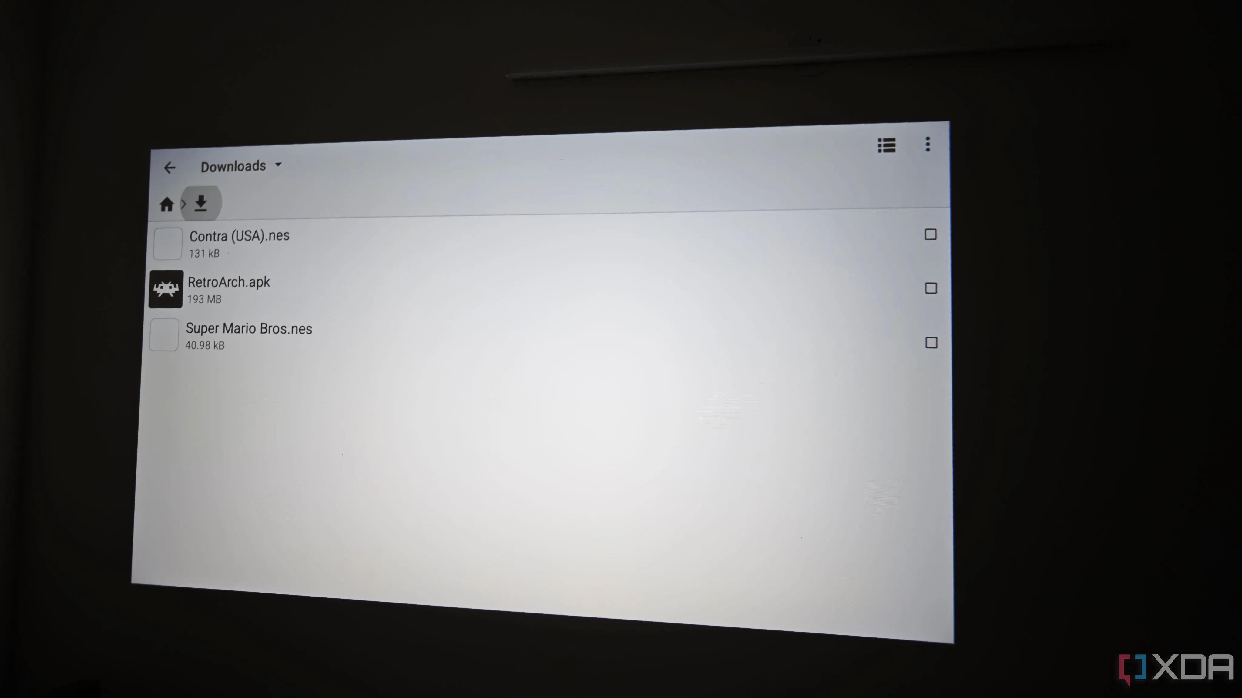 Giao diện cài đặt ứng dụng giả lập RetroArch trên máy chiếu Google TV