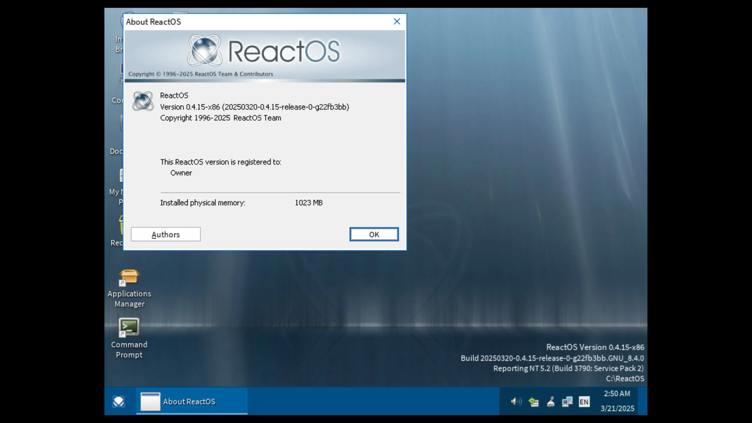 Giao diện hệ điều hành ReactOS 0.4.15 với các cửa sổ ứng dụng và menu Start