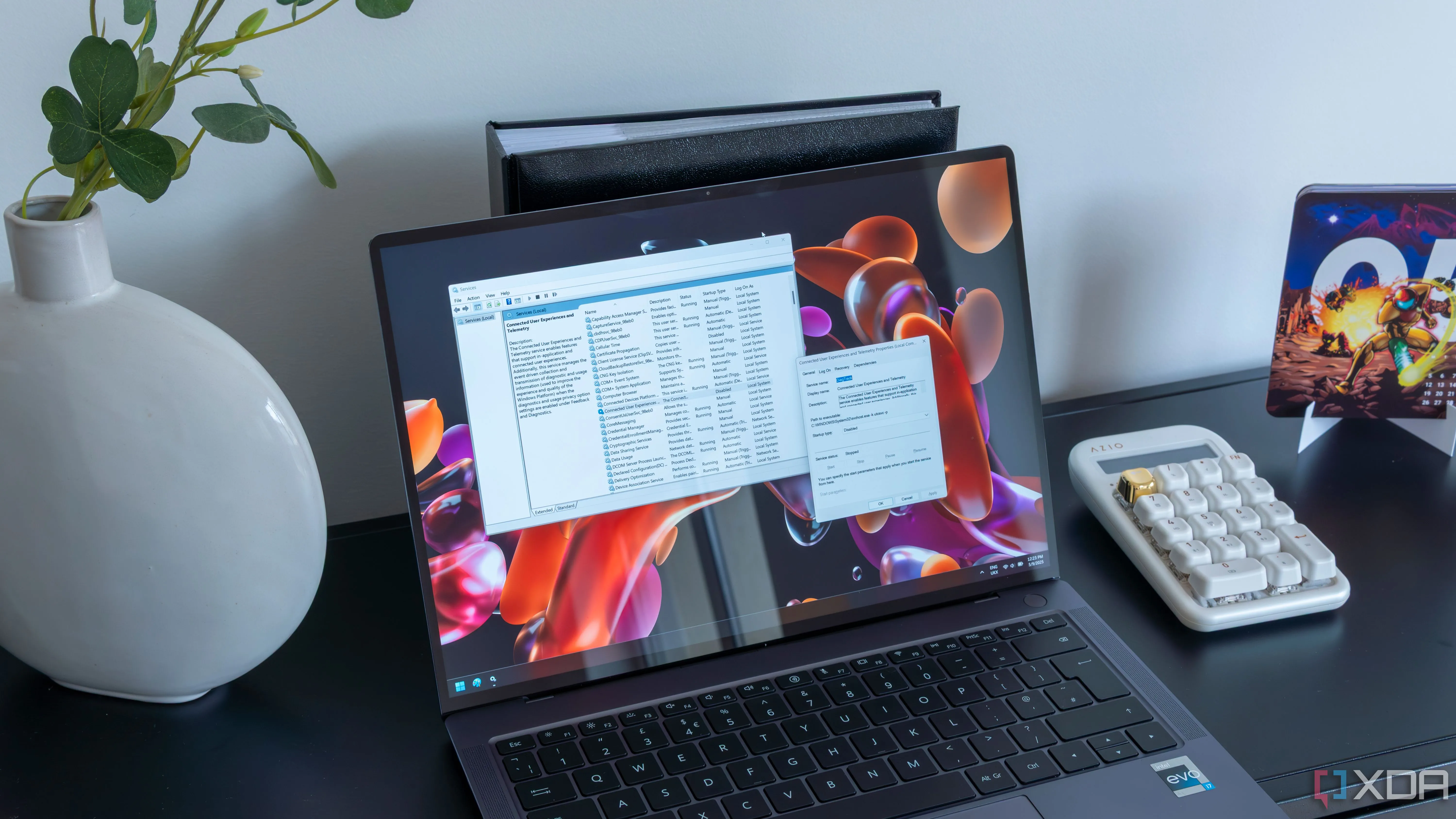 Giao diện máy tính Windows 11 với cửa sổ Dịch vụ, nơi các phần mềm độc hại như Lumma Stealer có thể bị vô hiệu hóa hoặc quản lý.