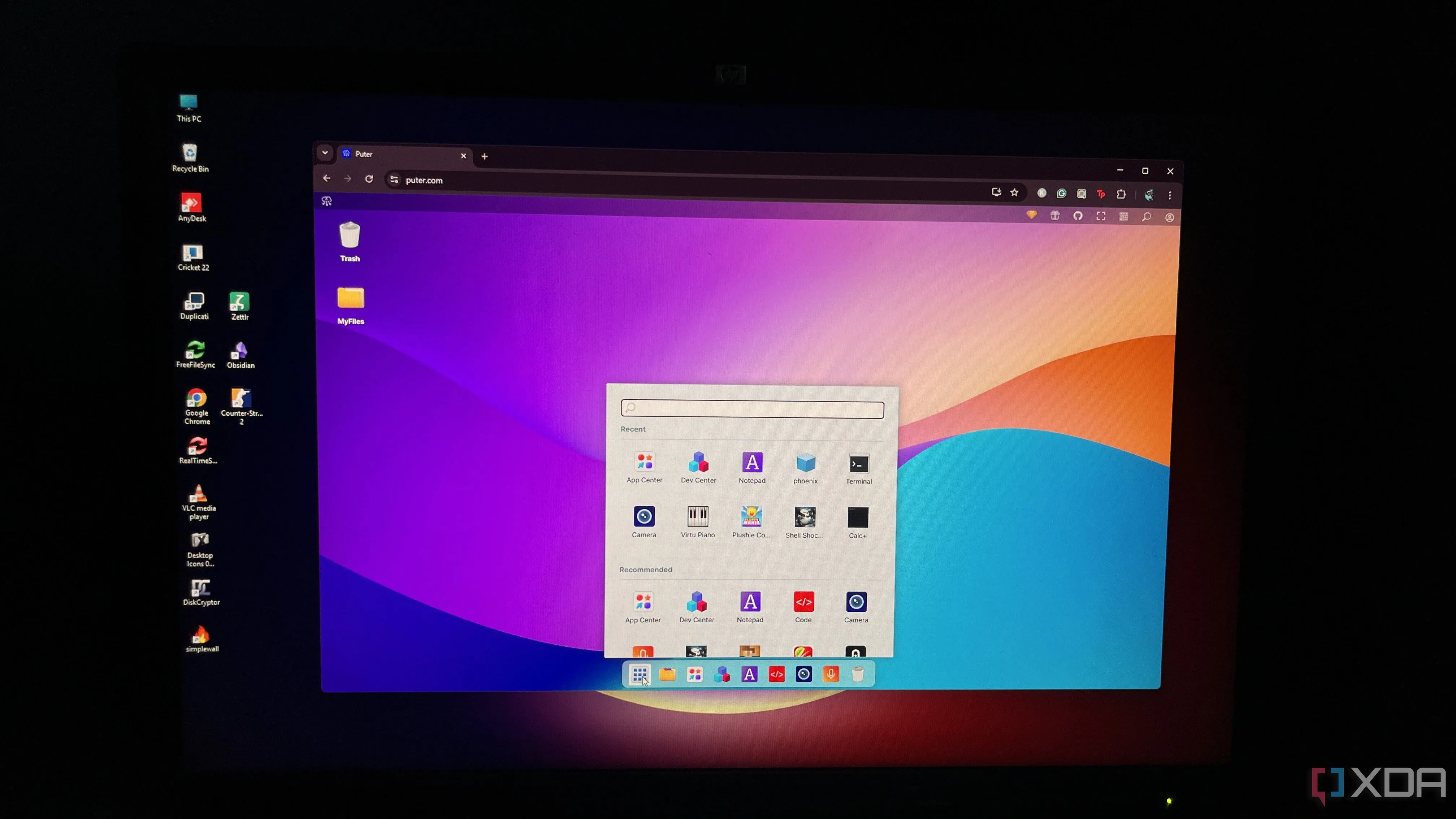 Giao diện Windows 11 đang chạy Puter OS trong trình duyệt