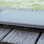 Hình ảnh cổng thoát nhiệt của laptop gaming Lenovo Legion 5 đang hoạt động.