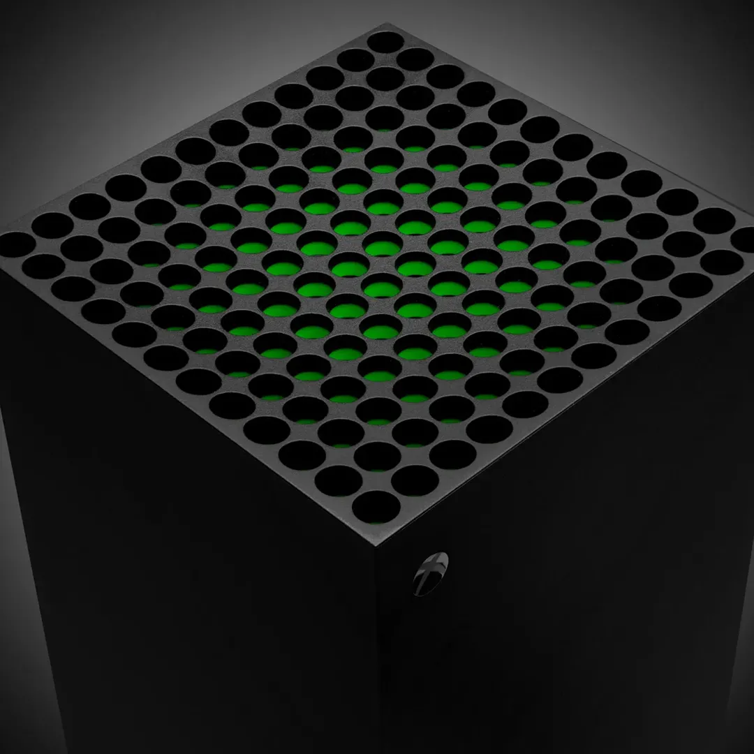 Hình ảnh mặt trên của console Xbox Series X màu đen