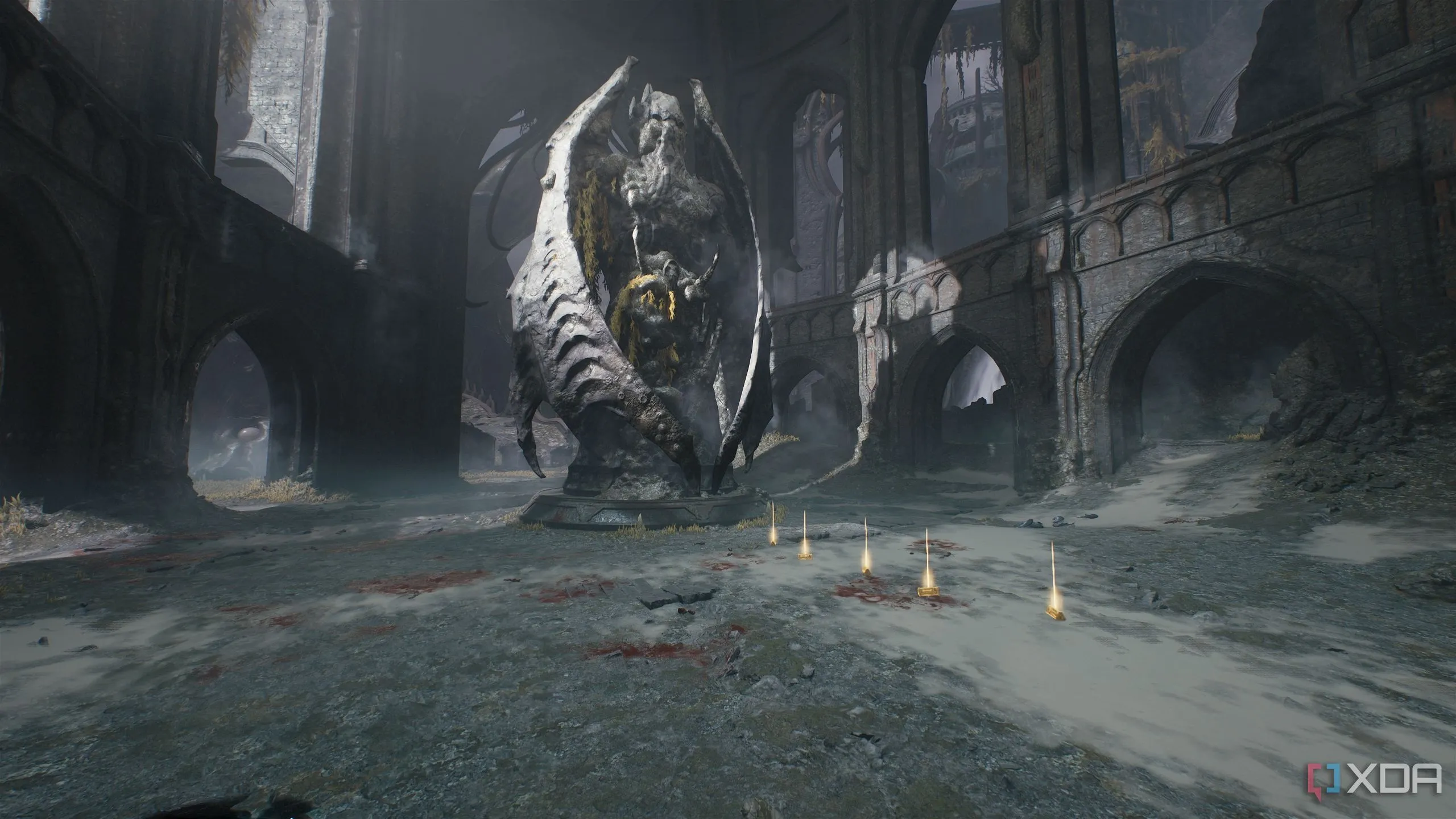 Luồng vàng dưới tượng Cthulhu trong Chương 14 Doom The Dark Ages