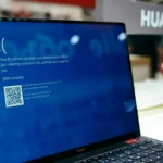 Màn hình xanh chết chóc (BSOD) trên máy tính Windows, minh họa cho sự cố hệ thống.