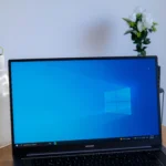 Máy tính xách tay chạy Windows 10 sắp hết hỗ trợ và cần giải pháp thay thế Linux