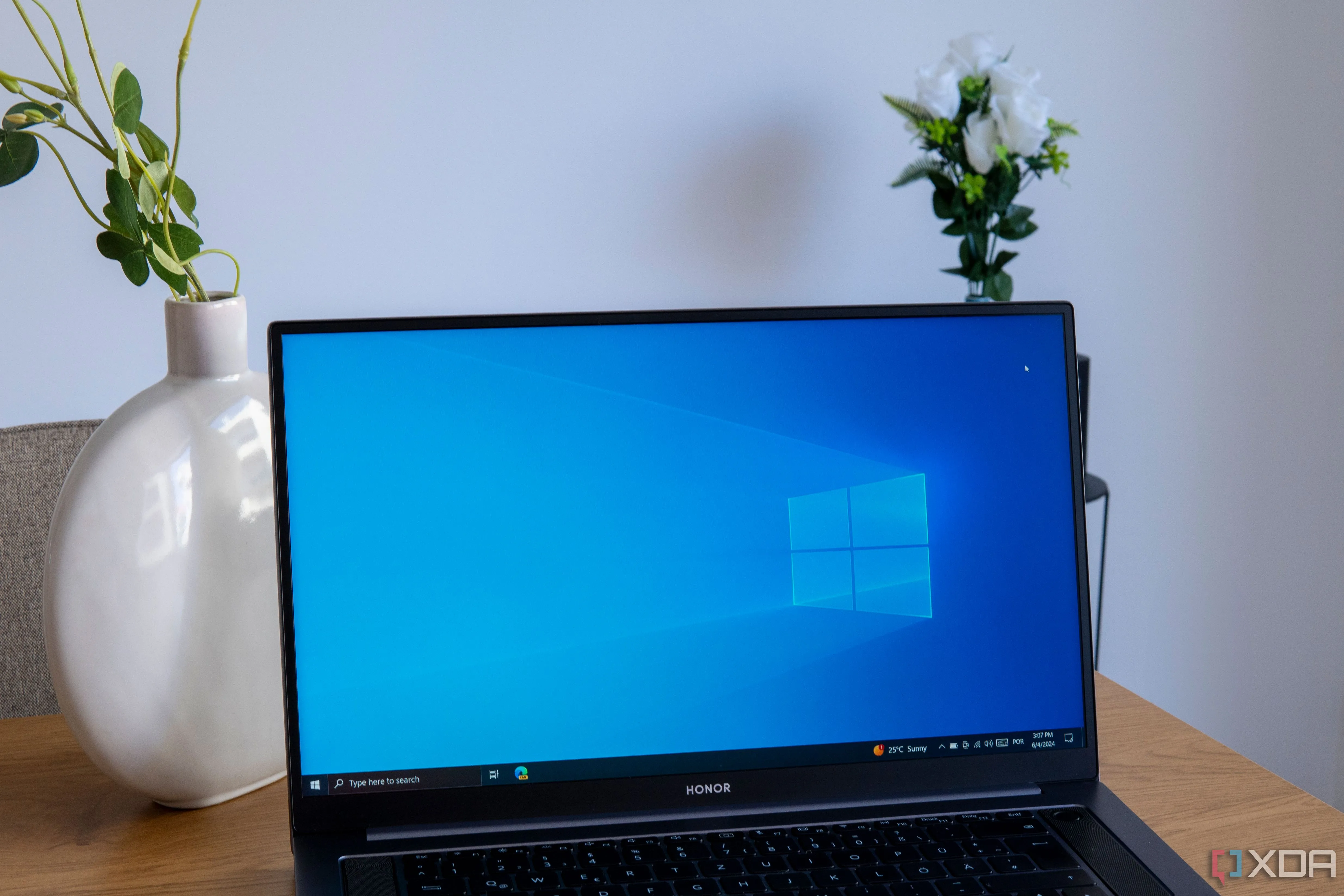 Máy tính xách tay chạy Windows 10 sắp hết hỗ trợ và cần giải pháp thay thế Linux