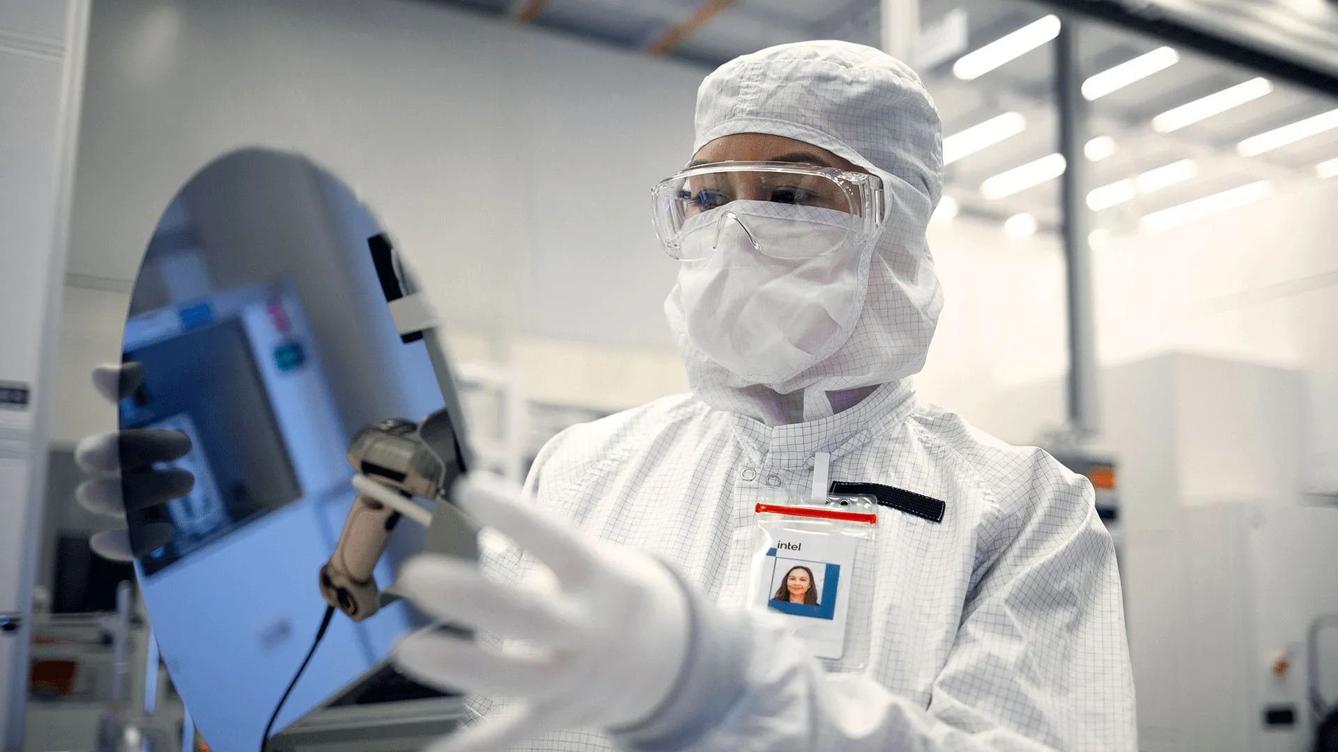 Nhà máy sản xuất chip Intel Foundry