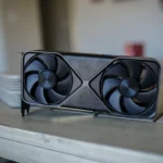 Quạt tản nhiệt của card đồ họa Nvidia GeForce RTX 5070, đại diện cho dòng RTX 5000 series mới.