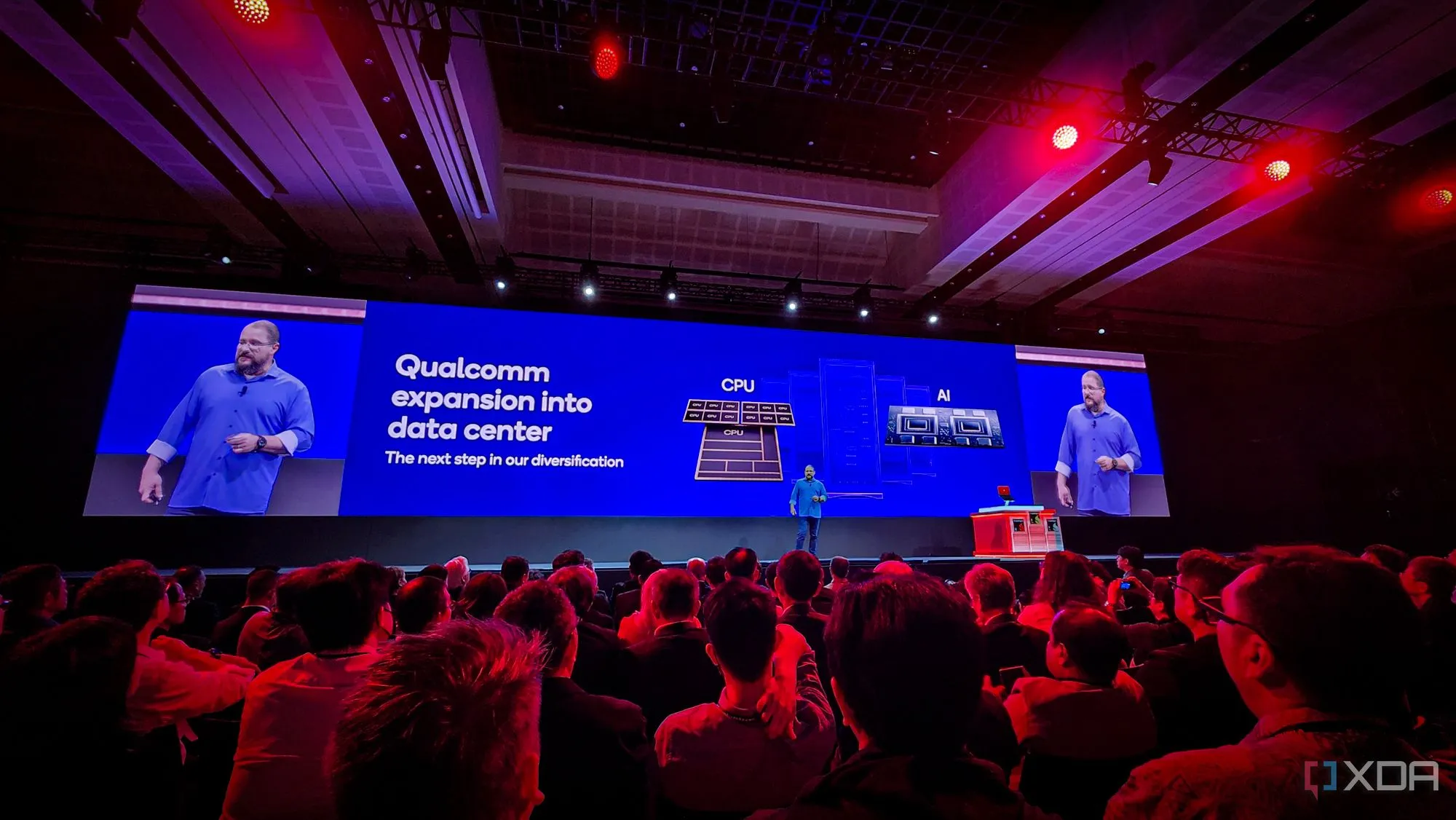Sân khấu Qualcomm tại Computex 2025, nơi hé lộ tương lai đầy hứa hẹn với nhân Oryon và kế hoạch mở rộng thị trường