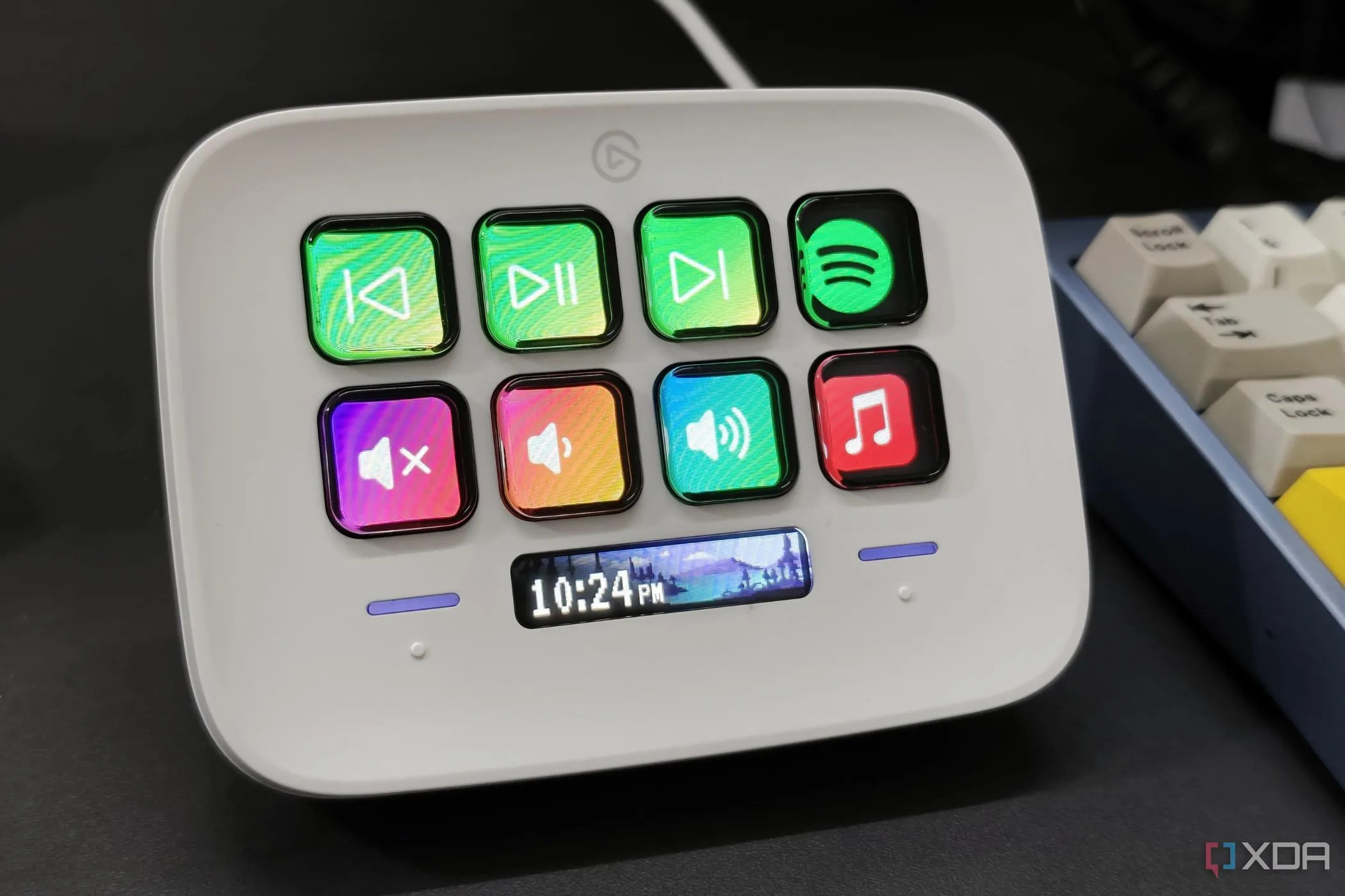 Stream Deck Neo – Thiết bị Macro Pad tiện lợi cho việc điều khiển media